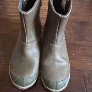 Women's Sorel Slimshortie Waterproof Leather Boots Size 8